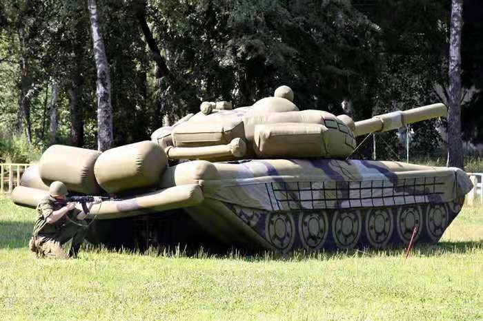 南沙军用坦克